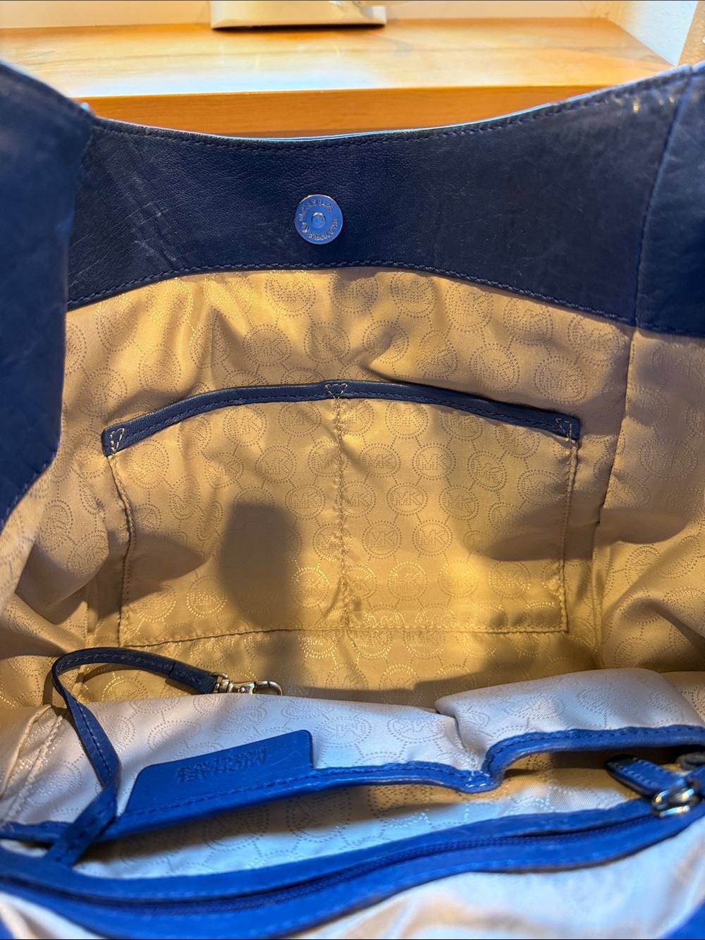 Michael Kors Crosby Navy Leather Shoulder Hobo with Zip Details - Picture 5 of 10